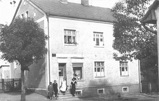 Č.p. 120 - pekařství Andreas Döllner - Rodinný archviv fotografií Josefa Döllnera